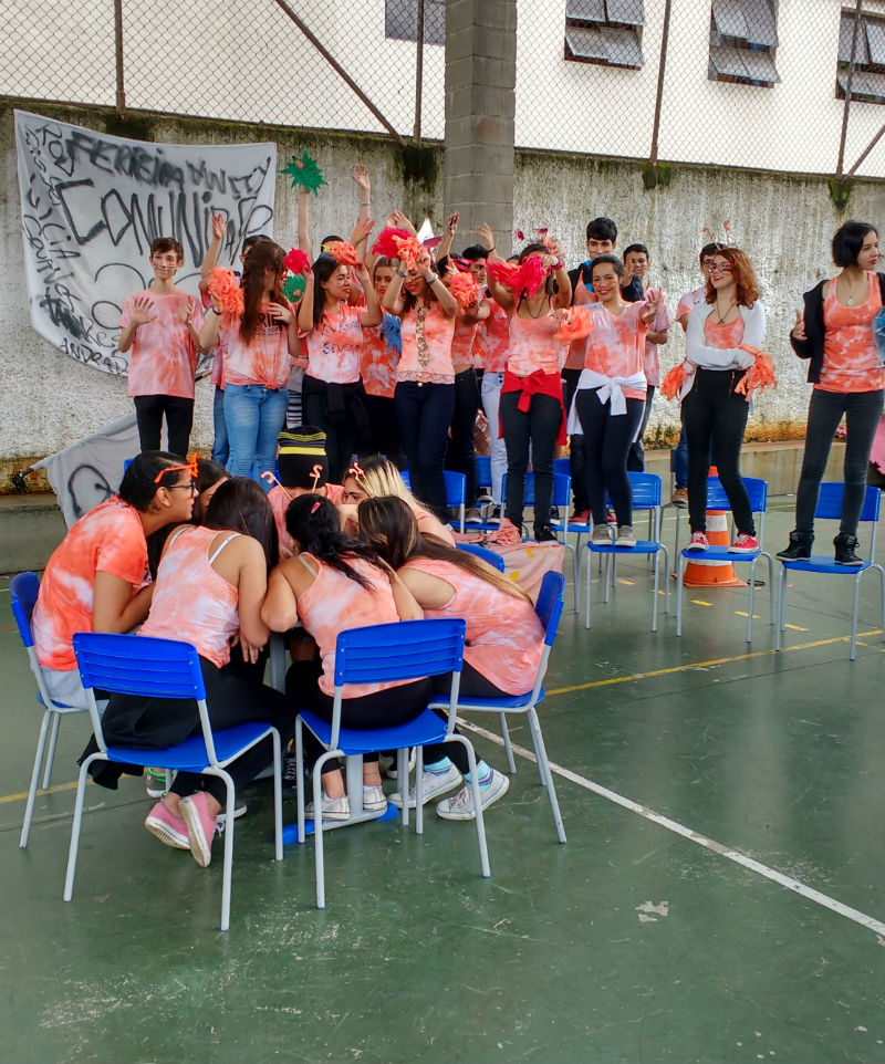 Clubes Juvenis garantem percurso de aprendizagem autônomo em Santos –  Especial Equidade no Ensino Médio