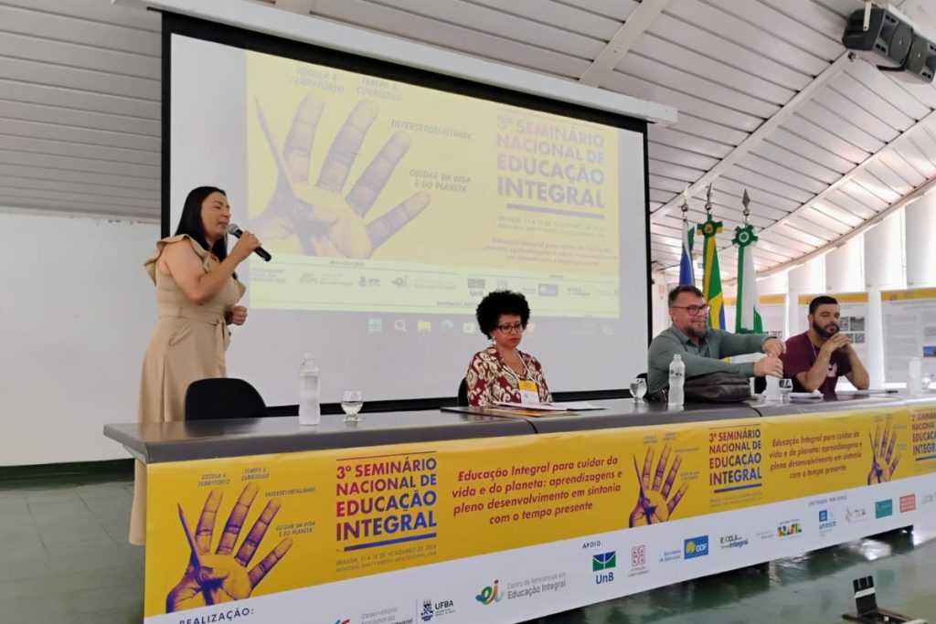 Seminário visibiliza experiências de redes municipais com currículo e avaliação da Educação Integral