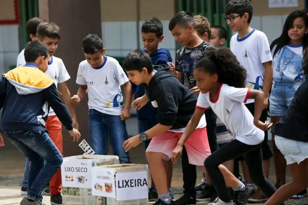 Programa Escola em Tempo Integral