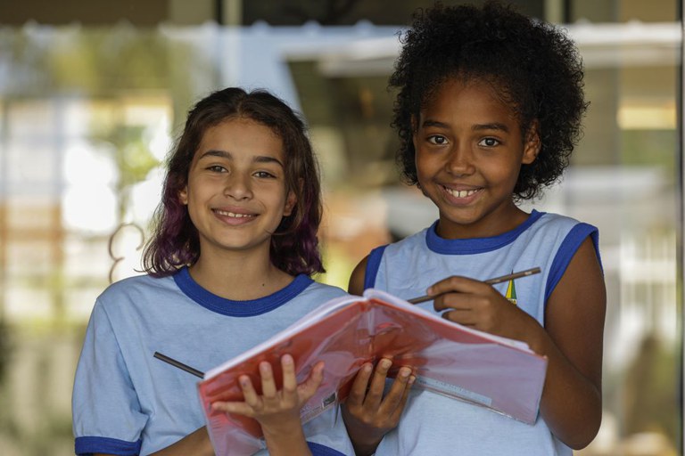 Educação Integral em Tempo Integral: o que os Parâmetros Nacionais de Qualidade e Equidade dizem para as escolas 